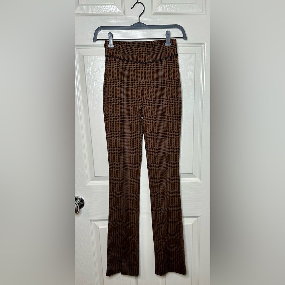 NWOT Jacquard High-Waist Glenplaid Flutter Leggings Cinnamon Brown/Black Size XS - Picture 2 of 16